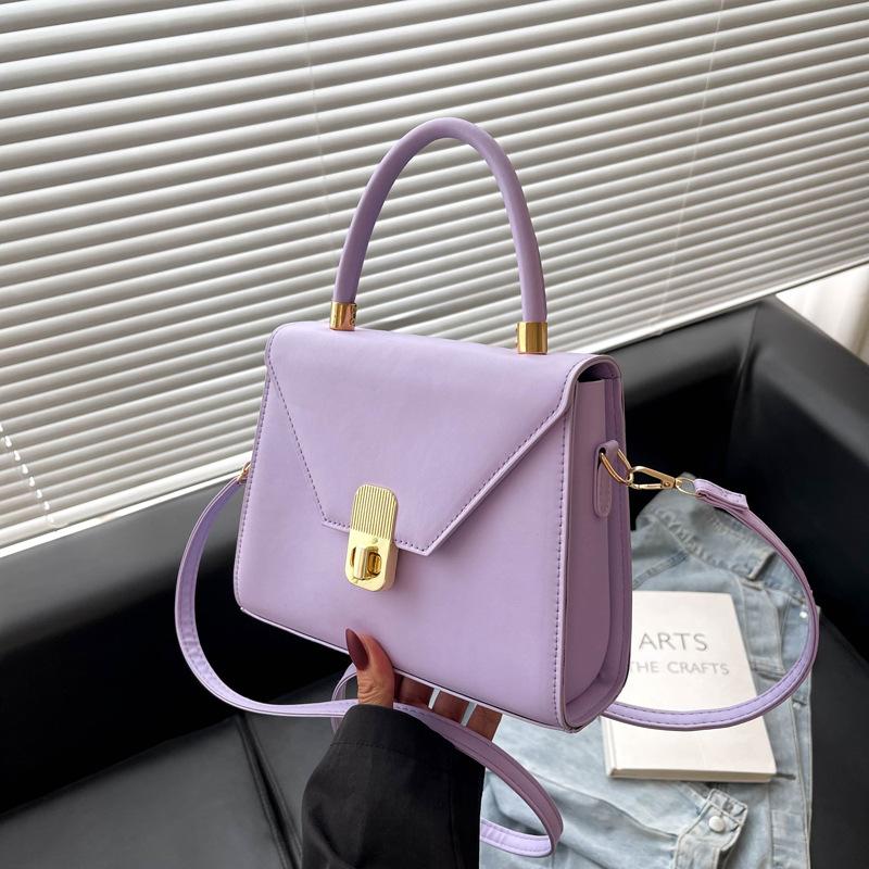 Женская сумка Маленькая квадратная сумка с поворотным замком Сумка Simple Style Аксессуары Женская сумка в иностранном стиле Сумка через плечо Crossbody