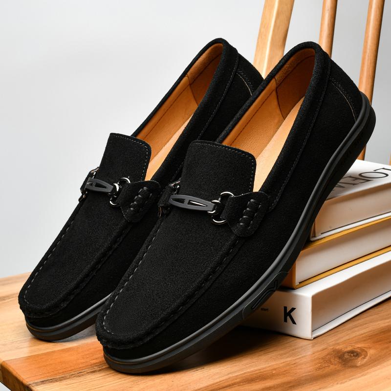 Fashion 2025 New Suede Leather Loafers Fashionable Versatile Business Dating Men Leather Shoes Comfortable Flats Anti Slip Driving Shoes