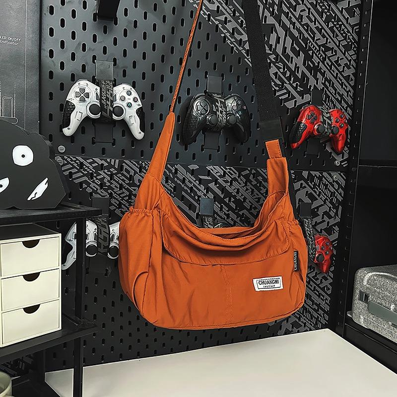 Casual dumpling bag women's summer new fashion versatile shoulder messenger bag casual commuter bag