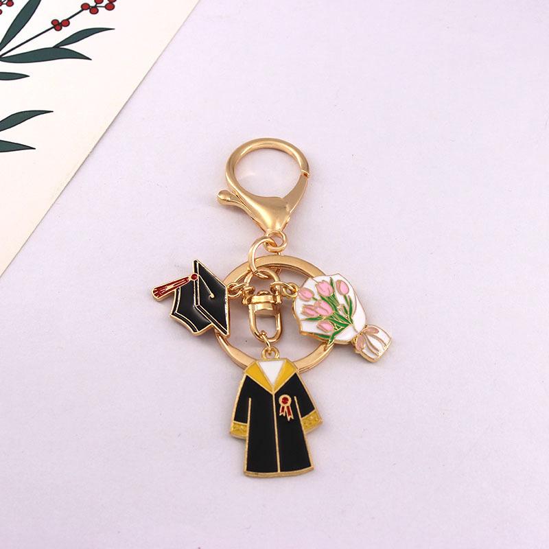 Простой креативный персонализированный брелок для ключей на выпускной, классический, унисекс, академический, платье, кулон, сувенир для студентов, подарки на выпускной