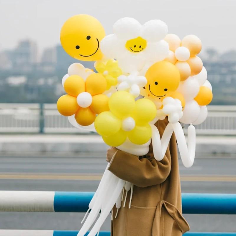 Internet Celebrity Daisy Birthday Balloon Bouquet and Picnic Decor Set