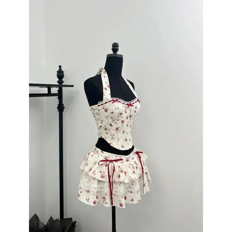 2024 Летний пляжный сказочный отпуск 2000-х годов, наряды для женщин, элегантный комплект из 2 предметов, топы Gyaru Coquette Lace Halter + мини-юбка Y2k