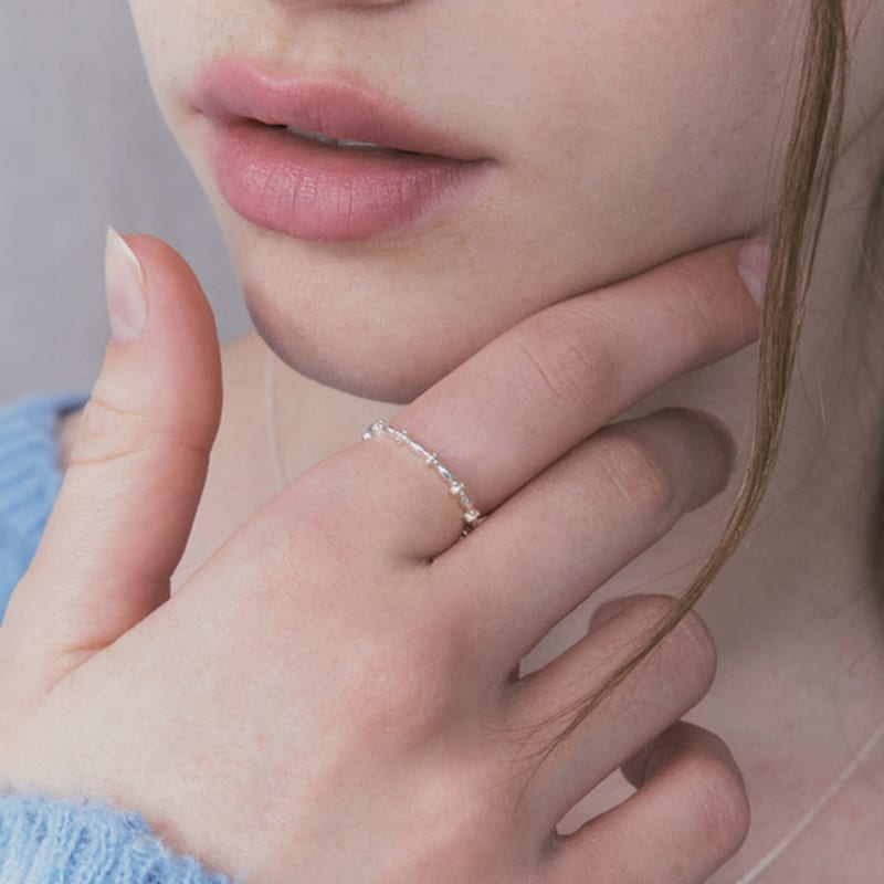 engbrox Whisper Cross Ring