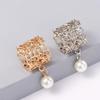Vintage Metal Clothing Accessory Elegant Flower Women Brooches Shawl Buckle Pearl Scarf Buckle