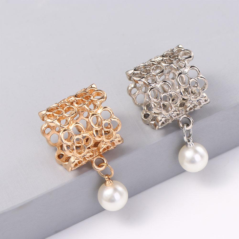 Vintage Metal Clothing Accessory Elegant Flower Women Brooches Shawl Buckle Pearl Scarf Buckle
