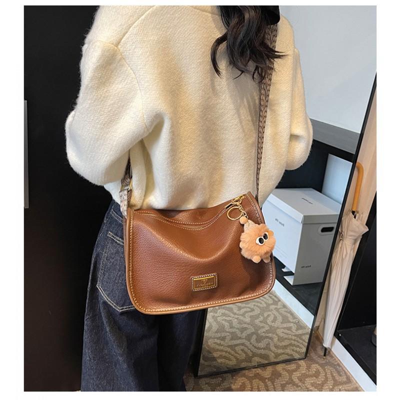 New Simple Commuter Cross-body Female Bag Large-capacity Casual Retro Underarm Shoulder Wide Strap All-match Tote