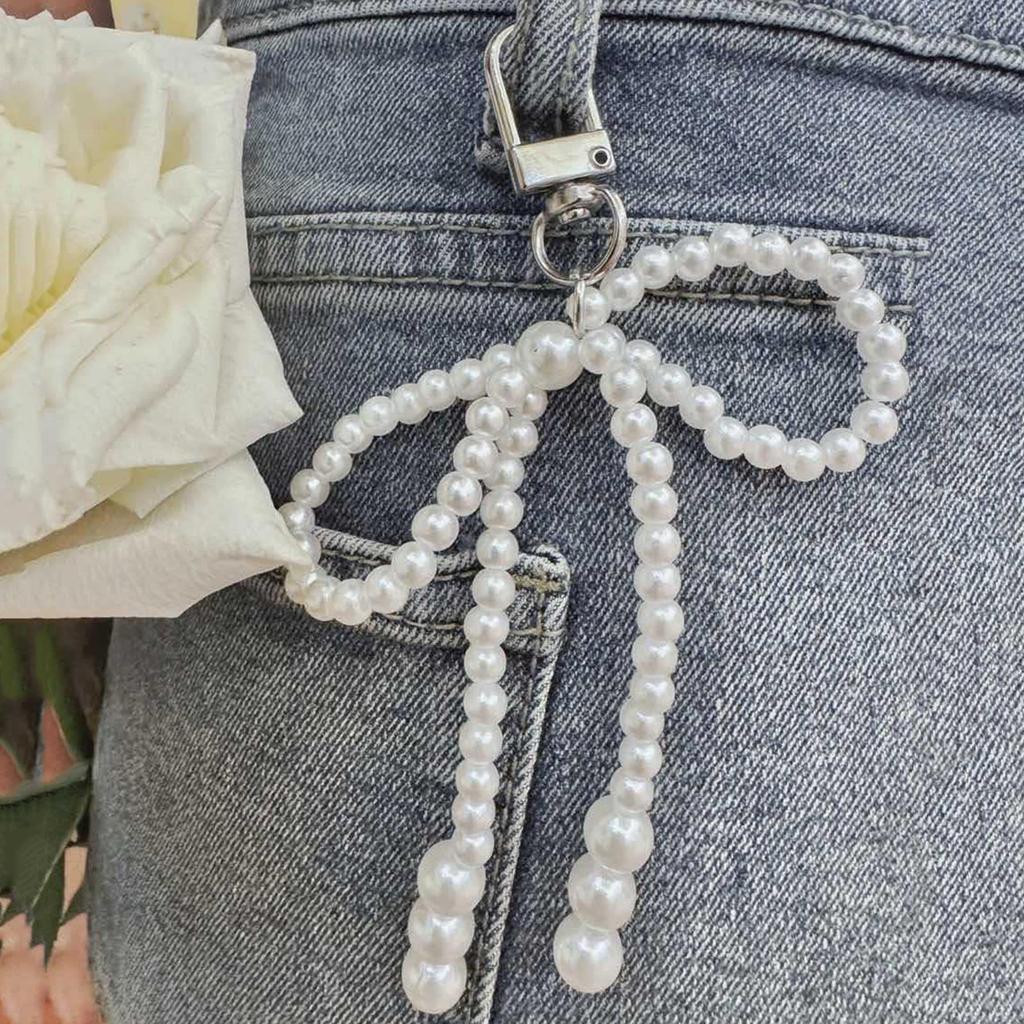 Sparkling Keyring with Dazzling Bowknot Pendant Stylish Bowknot Pendant Keyring Lovely Phonechain Key Chain Decoration