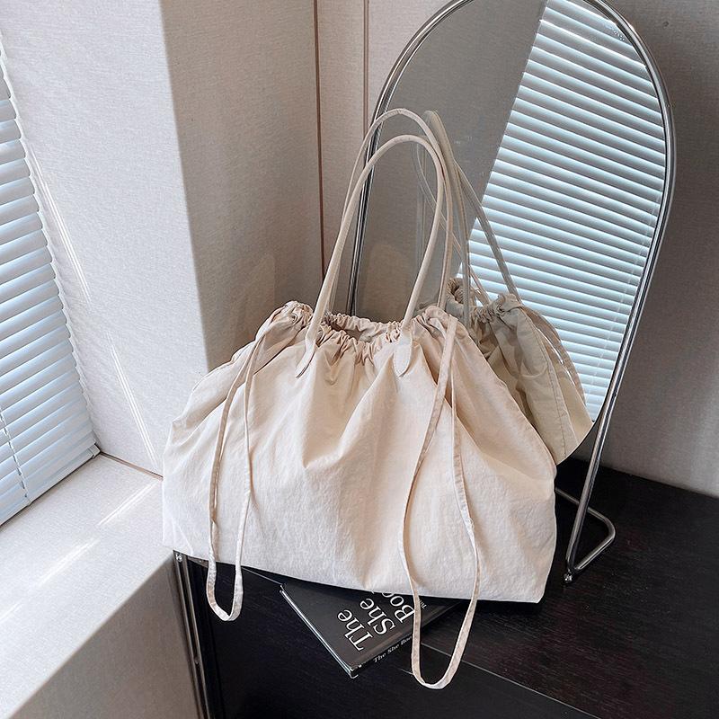 Large-capacity Casual and Lightweight Drawstring Cloth Bag Women's New Simple and Versatile Shoulder Underarm Bag Commuter Bag