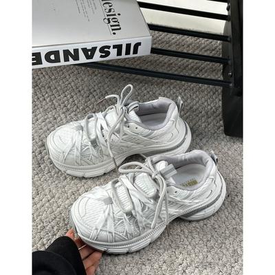 Женская обувь – Кроссовки