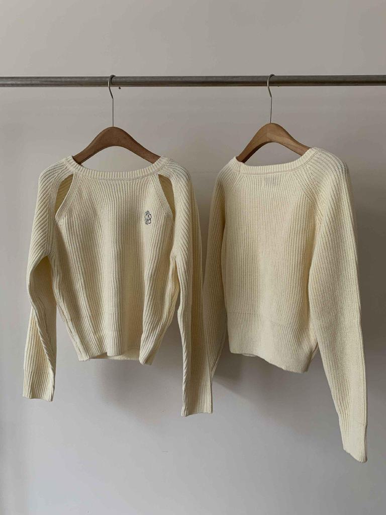 Black Off-Shoulder Embroidered Knit Sweater for Women - New Autumn 2023 Korean Style.