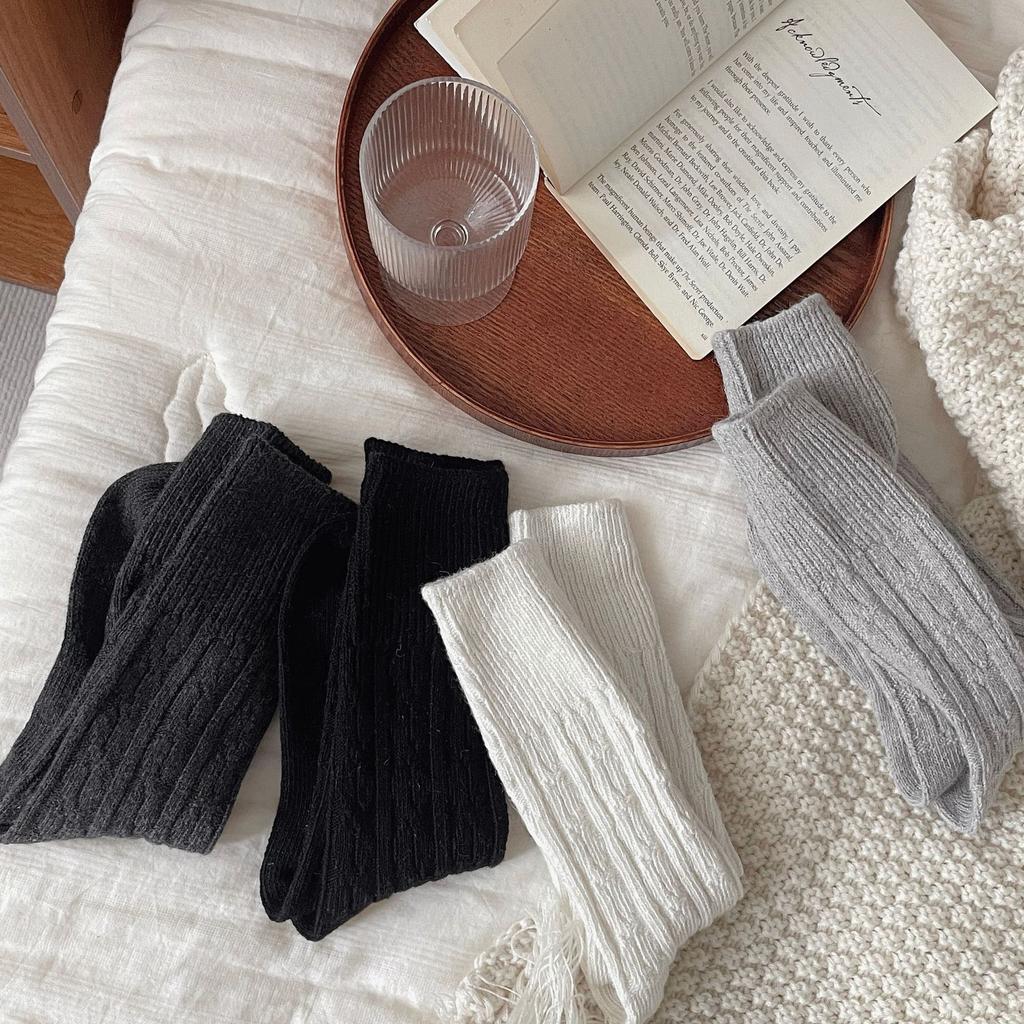 "Lazy Atmosphere" Retro Korean-Style Mid-Thigh Stockings, Wool Warmth, Thickened Stacked Socks, Mid-Tube