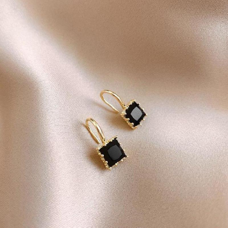 Exquisite Zircon Square Stud Earrings For Women Simple Compact Square Piercing Earrings Jewelry