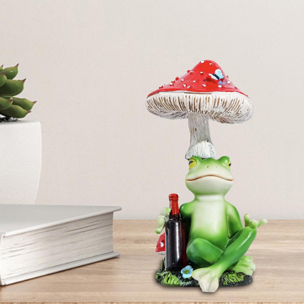 Red Mushroom Drinking Frog Statue Holding Beer Bottle Sitting Frog Resin Figurine Indoor Outdoor Garden Decoration Ornament