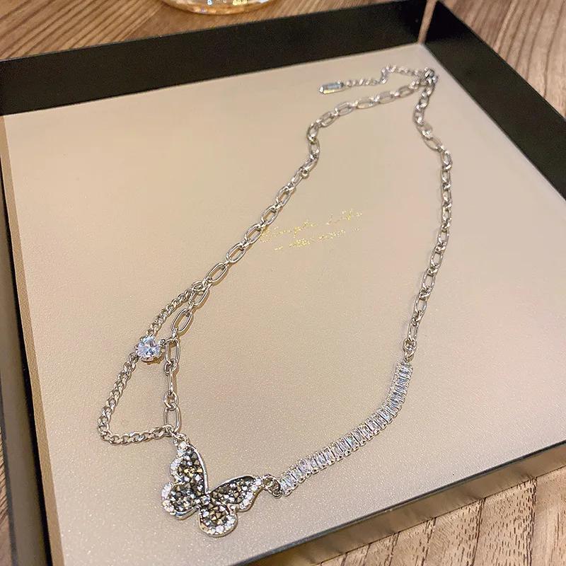 Retro Charm Black Zircon Butterfly Pendant Necklace for Women Personality Hip Hop Rock Accessories Party Jewelry Colorfast Gift