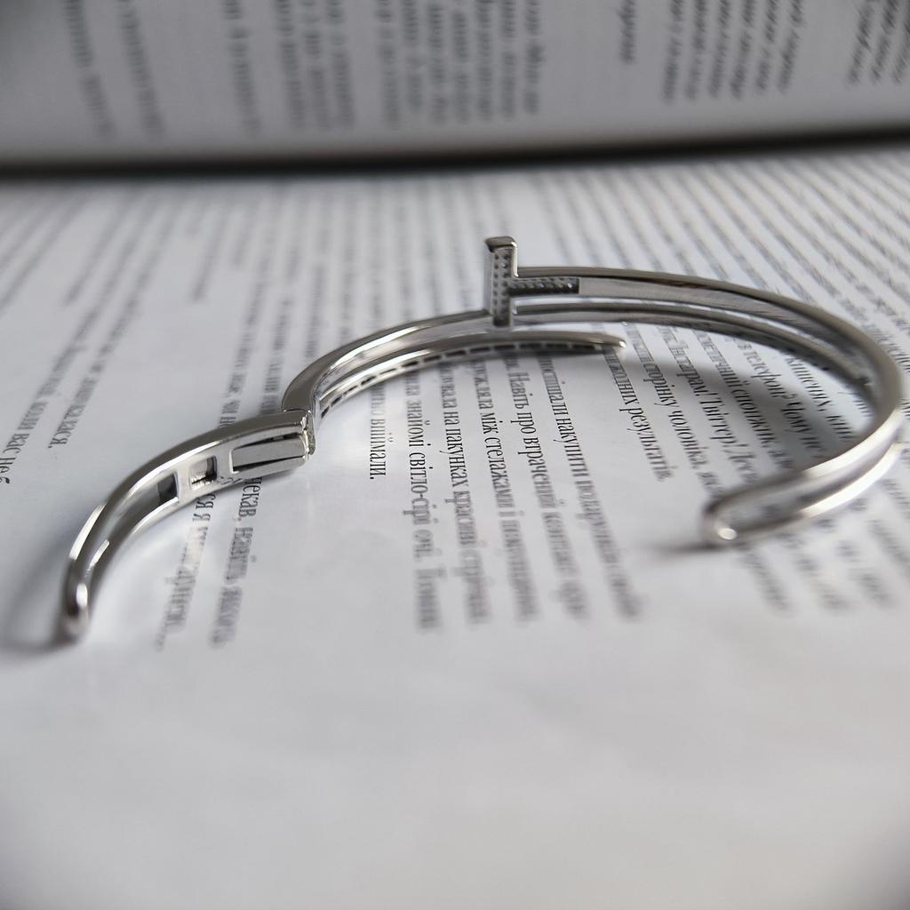 Серебряный браслет с фианитами, вес изделия 14,45 гр (2206408)
