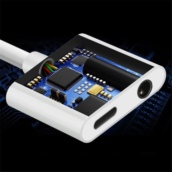 Адаптер-разветвитель 2 в 1 с разъемом 3,5 мм и кабелем для зарядки для iPhone X/8/7