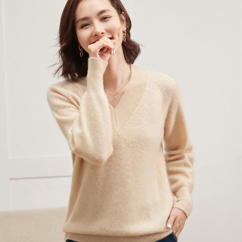 Ribbed V-Neck Cashmere Sweater - 2026 Autumn/Winter Women's Loose Plus Size Pullover