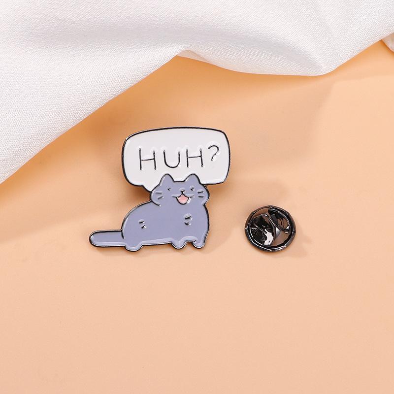 Original cartoon cat brooch cute cute cute schoolbag decoration anti-light needle fixed adjustment clothes accessories