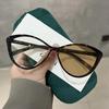 Trendy Cat Eye Photochromic Myopia Glasses Retro Oval Frame Color Changing Minus Diopter Eyewear Ultralight Near Sight Glasses