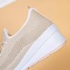 2024 Летняя сетчатая обувь. Женская обувь на возвышении. Дышащая сетчатая поверхность. Нескользящая мягкая подошва. Удобная повседневная обувь. Белая спортивная обувь.