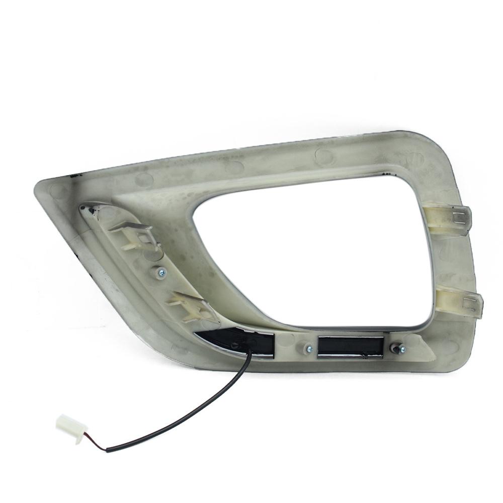 2Pcs LED DRL Turn Signal Lamps Fog Light Bezel For 15-18 Nissan Navara NP300 D23