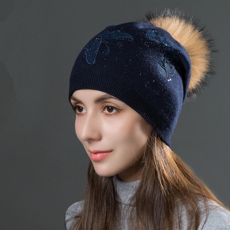 Женская зимняя меховая шапка из енота, теплая, горячая, с полой бабочкой и бриллиантами, вязаный универсальный пуловер, шапка