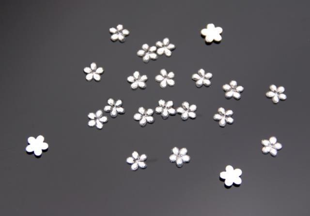 Applique - Silver Flower 6 50 Pcs