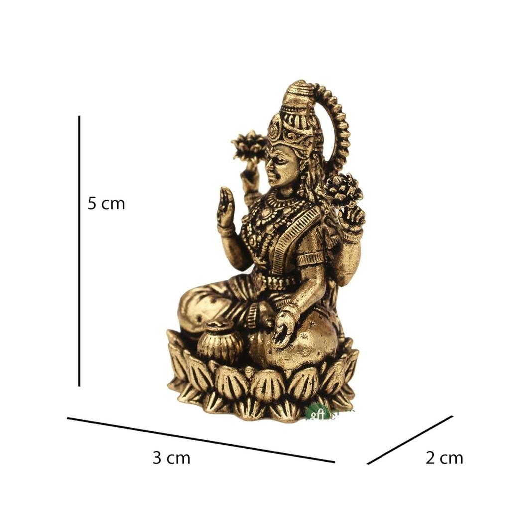 Латунная 2" Статуэтка Богини Маа Лакшми для Дома и Офиса (5x3x2 см,)