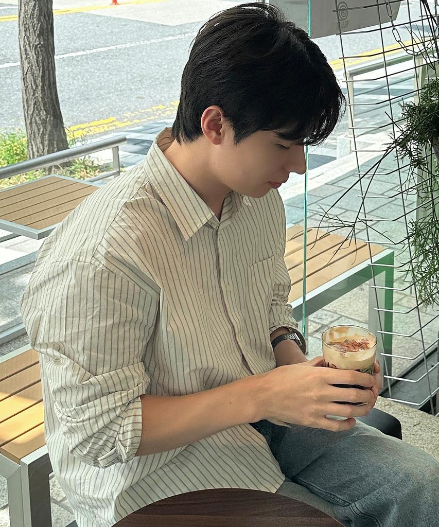 MINDBRIDGE [On] Striped Oversized Shirt - 3 Colors