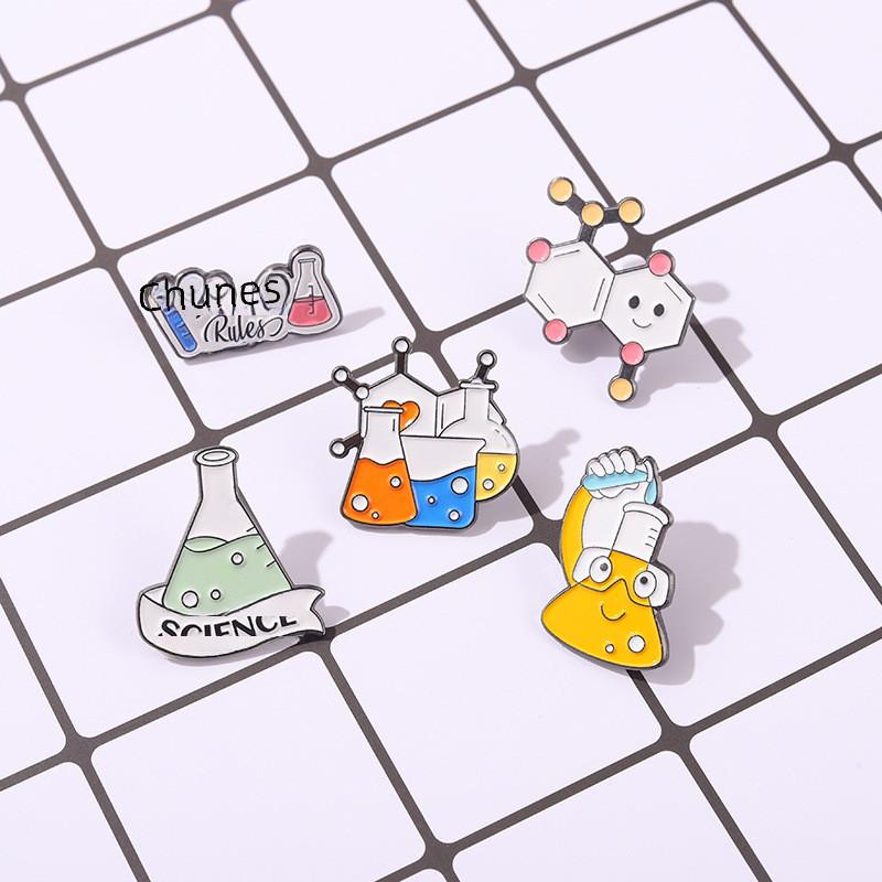 Экспериментальная колба Модный значок-мензурка из сплава для украшения наряда в научном стиле