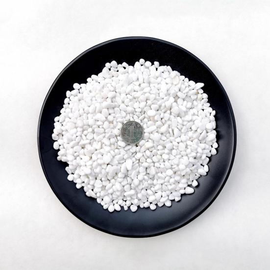 1 Set Stone Decor Multi-use Smooth Surface Natural Irregular Shape Stone Chip Decor for Handicrafts