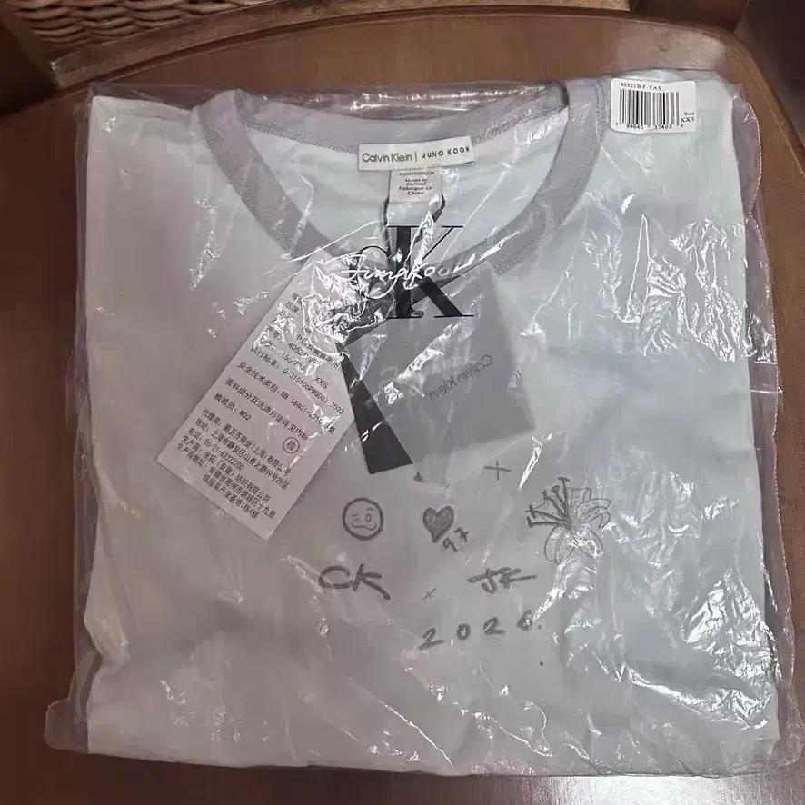 BTS CK Jungkook short-sleeve T-shirt sealed