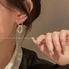 Серьги-гвоздики в стиле барокко с жемчугом: Модный французский ретро-стиль 2023 года для женщин.