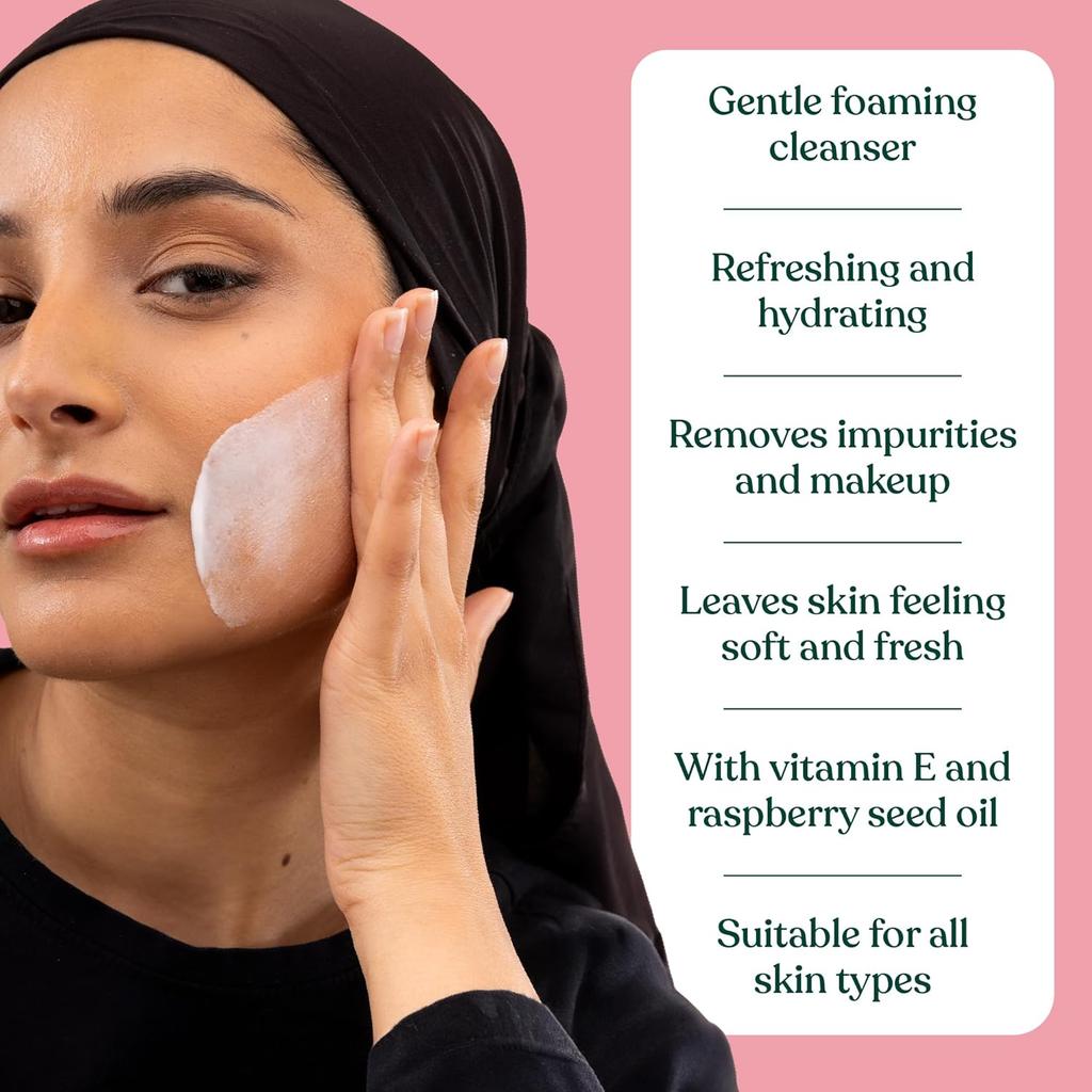 The Body Shop Vitamin E Gentle Facial Wash 125 ml For All Skin Types Soft Hydrating Cleanser