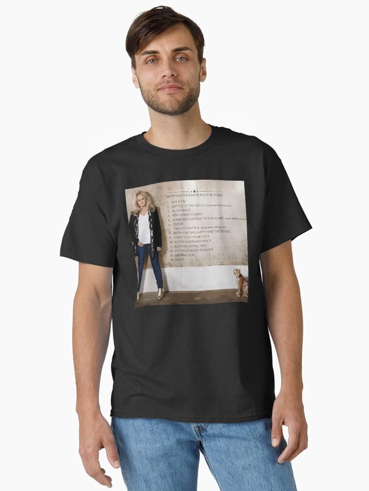 Bonnie Raitt Album between the earth and the stars Classic T-Shirt