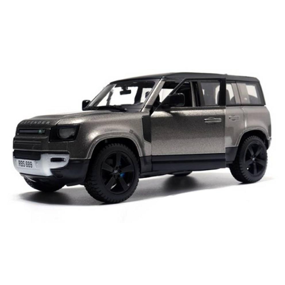 Brago 1:24 Land Rover Defender 2022 SUV Diecast Model Car - Silver