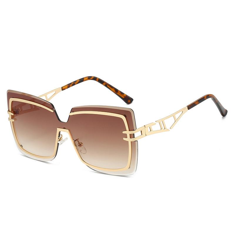 Fashion Brand Luxury Designer Sunglasses Women Square Vintage Oversized Punk Shades Glasses Large Trendy Travel Sunglasses