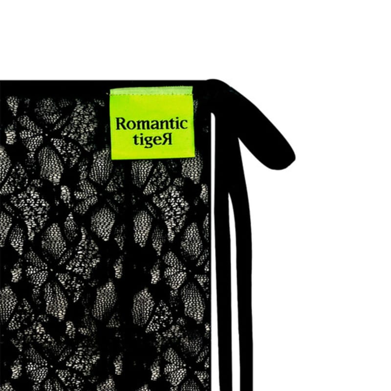 Романтичные чулки до колена с тигровым кружевом и лентой (черный)