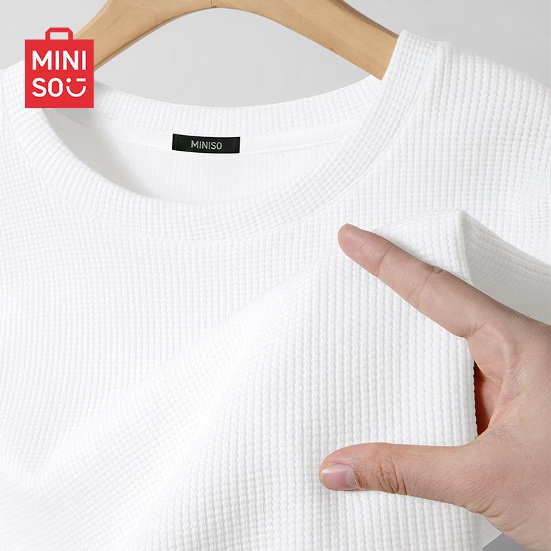 MINISO Мужская повседневная свободная футболка с коротким рукавом 2026