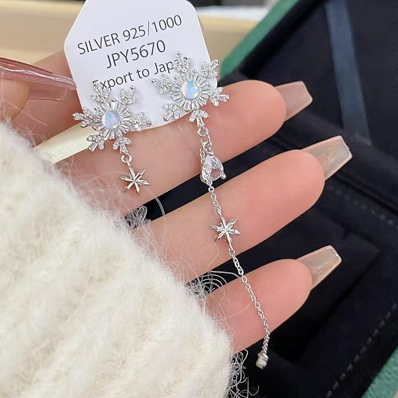 Chynian Earrings Snowflake Winter Ladies' Popularity Earrings Christmas Cute Asymmetrical Zirconia Luxury Platinum Plated Compatible with Metal