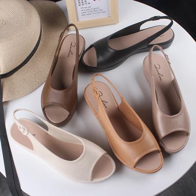 Женские модные летние повседневные однотонные туфли из ПВХ на плоской подошве сандалии-рыбьи губы