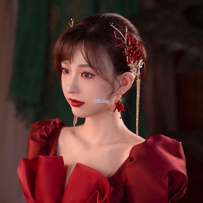 Комплект серег и головного убора с кисточками из стразов, заколки для волос с цветами и аксессуары для китайского платья для тостов винного цвета.