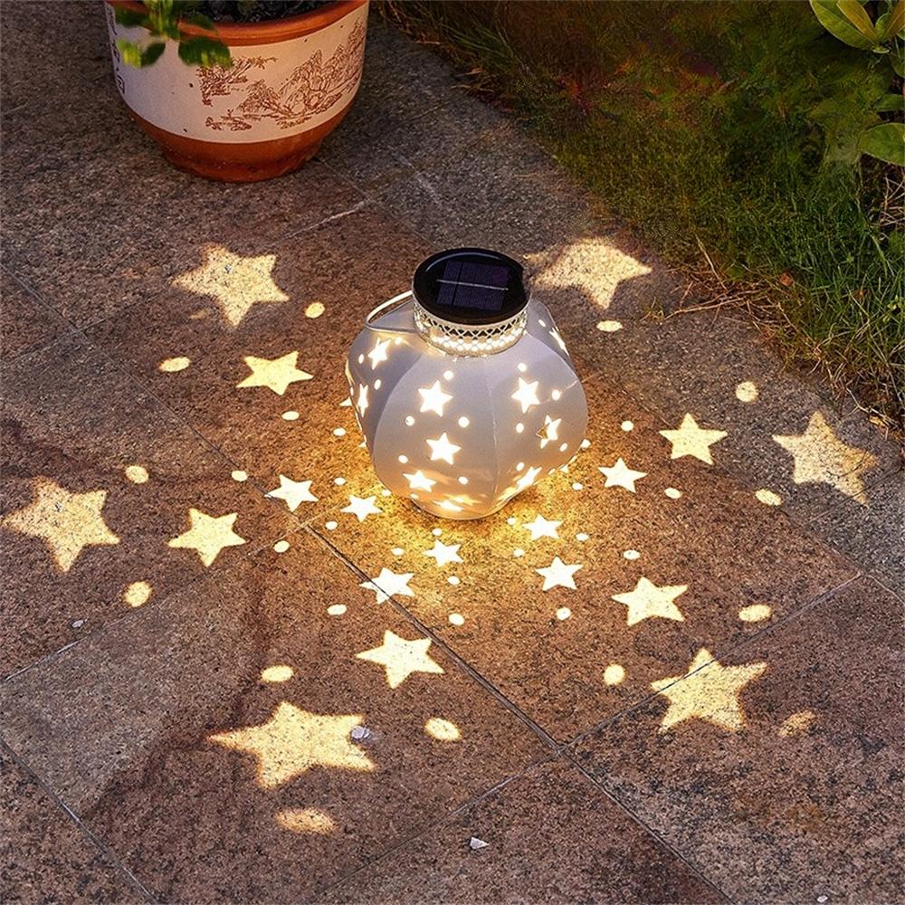 Garden Star Projector Lamp Hanging Solar Lights Outdoor Hanging Solar Lanterns Retro Solar Lamp with Handle Outside Decorations