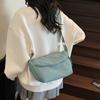 Casual and Lightweight Nylon Cloth Bag Women's 2025 Autumn New Simple Shoulder Bag Commuter Niche Messenger Bag