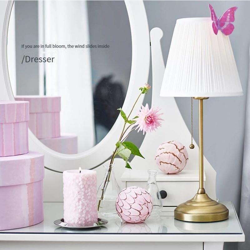 Vintage Exquisite Metal Table Lamp E27 Lamp Base Ins Simple Pleated Standing Lamp Bedroom Sofa Study Table Lamp Gold/Silver