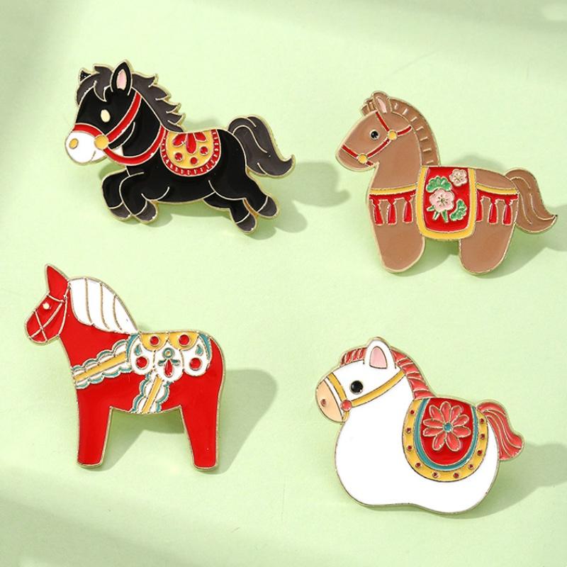Horse Zodiac Jewelry 2026, Enamel Pony Brooch for Men/Women, Gift Items, Backpack Ornament, Coat Accessories