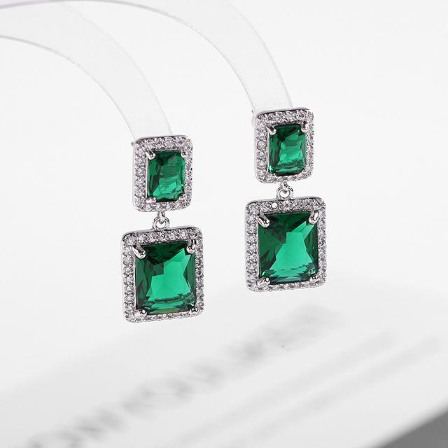 Серьги-кубики с зелеными кристаллами для женщин, корейские модные креативные висячие серьги с кубическим цирконием, роскошные брендовые ювелирные изделия, серьги-гвоздики