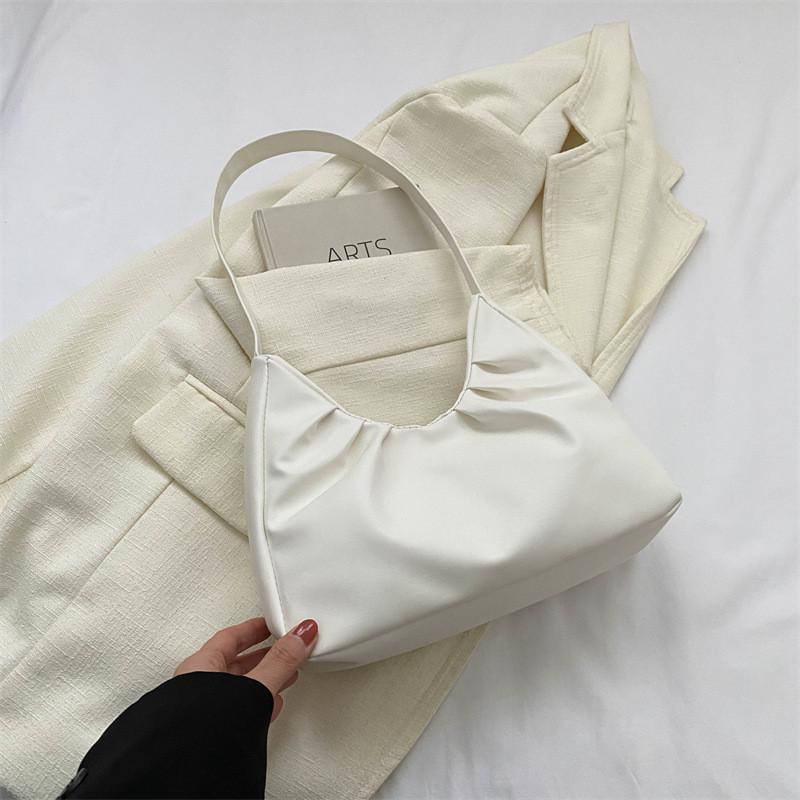 Trendy And Comfortable Shoulder Bag Pu Leather Women's Handbag With Polyester Lining For Winter 2024