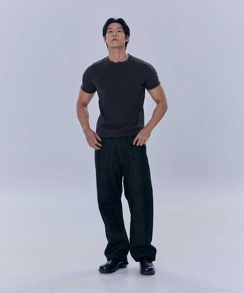 NINEZ Cotton Spandex Cut Henley Neck Muscle Fit T-Shirt (2 Colors)