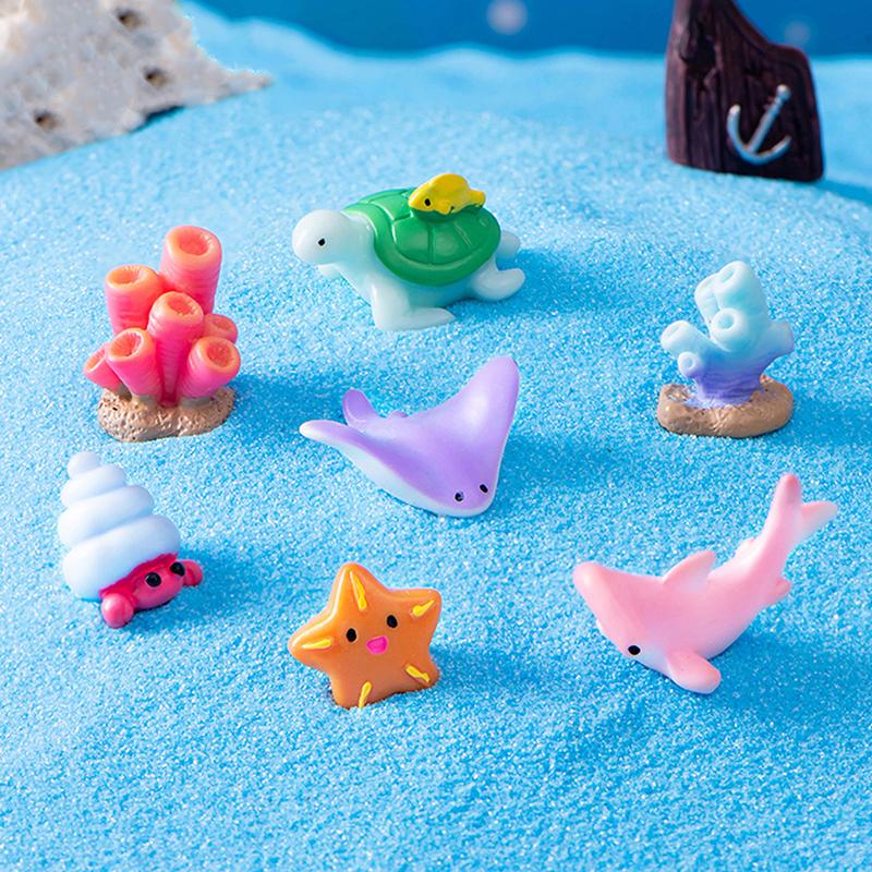 Mini Ocean Figurine Resin Ornaments Cute Marine Life Sea Animals Tiny Statue Aquarium Home Desktop Micro Landscape Decor